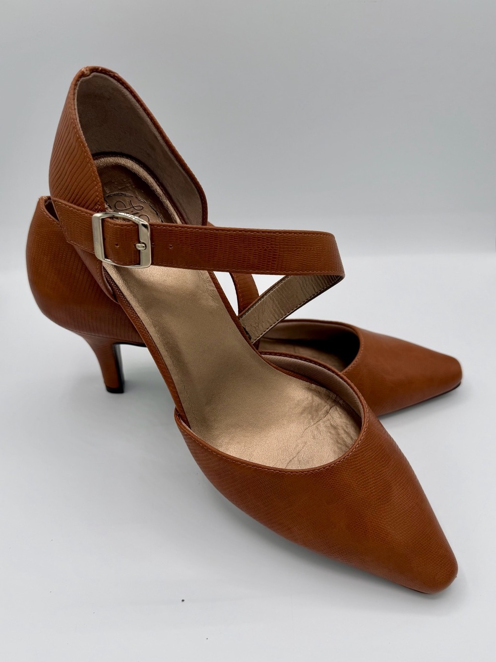 Life Stride Tan Pointed Toe Cross-Strap Kitten Heel